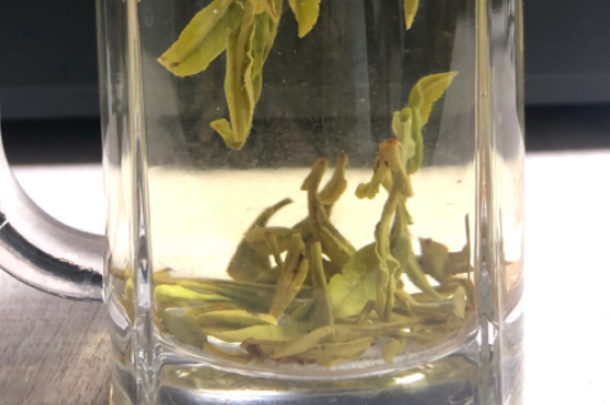 西湖龍井茶頭采和二采區(qū)別，明前龍井一采和二采什么味道？